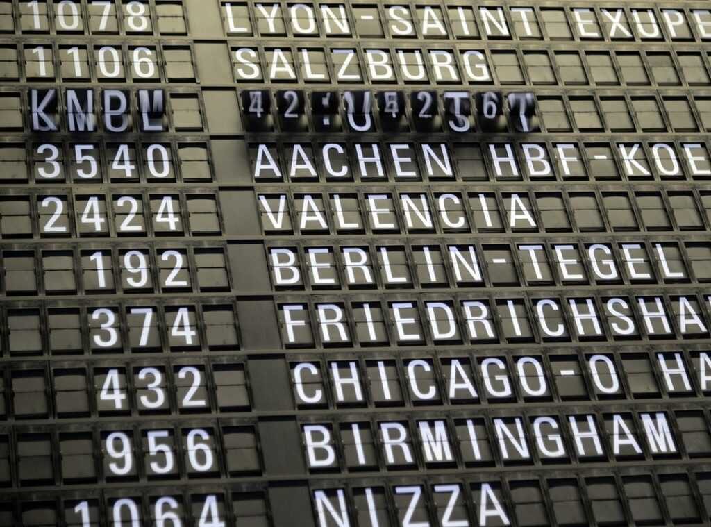 airport navigation tips