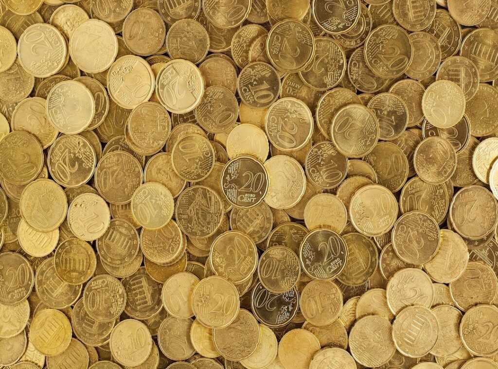 budget travel accommodation